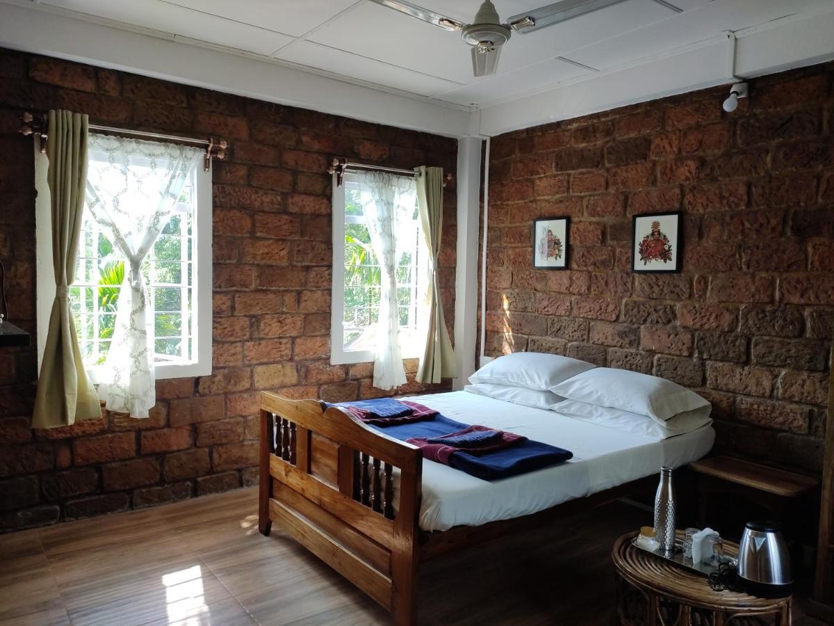 The Rustic Cottage - Homestay 乞拉朋齐 外观 照片