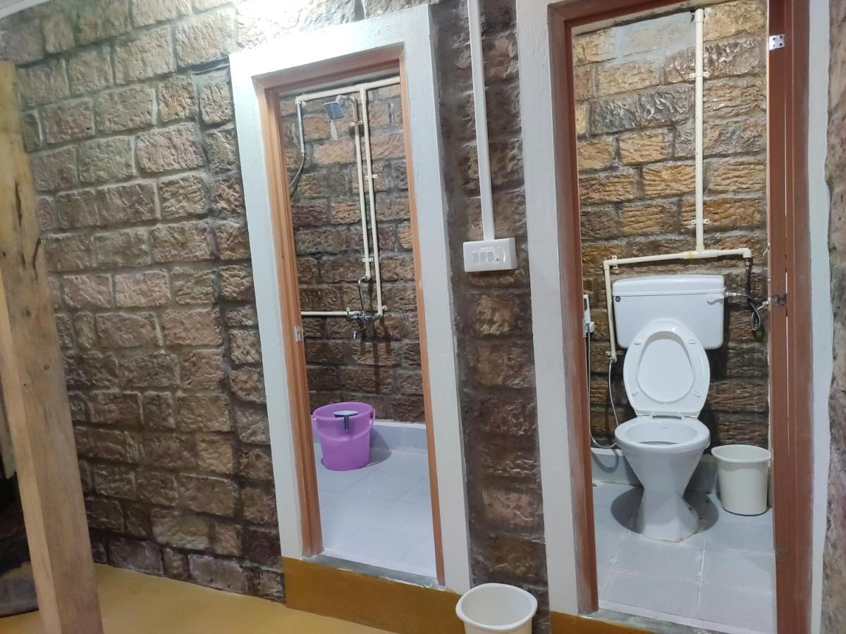 The Rustic Cottage - Homestay 乞拉朋齐 外观 照片